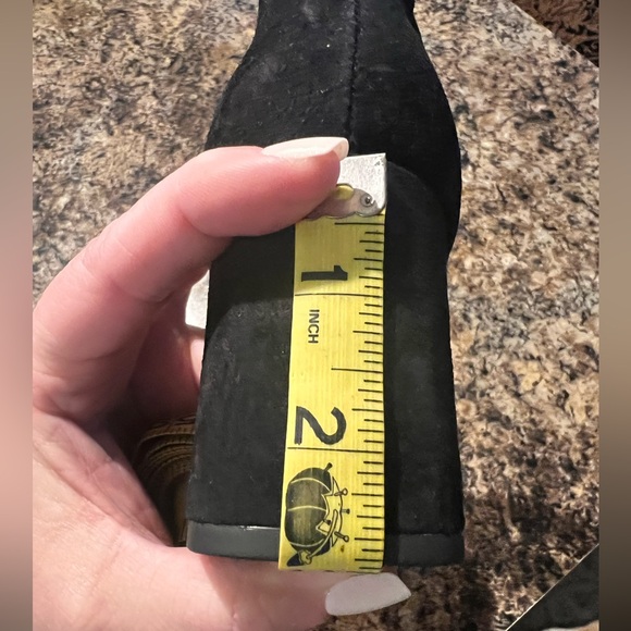 NWOT Gianni Bini Black Suede Block Heel - Picture 13 of 14